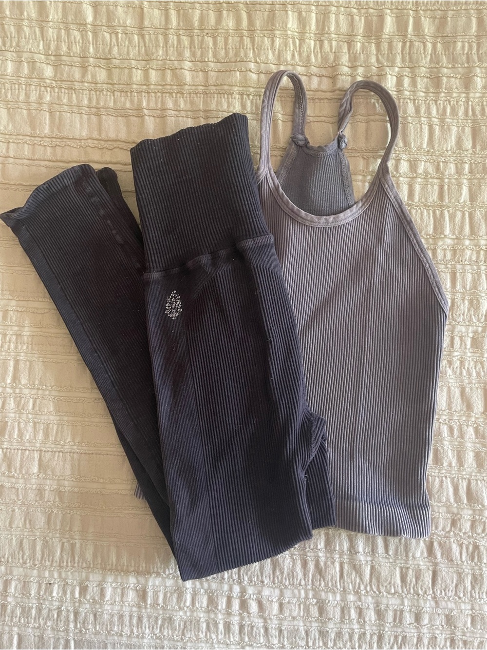Good Karma High / Happiness Runs Tank Top and High-Waist Leggings Set - Gray